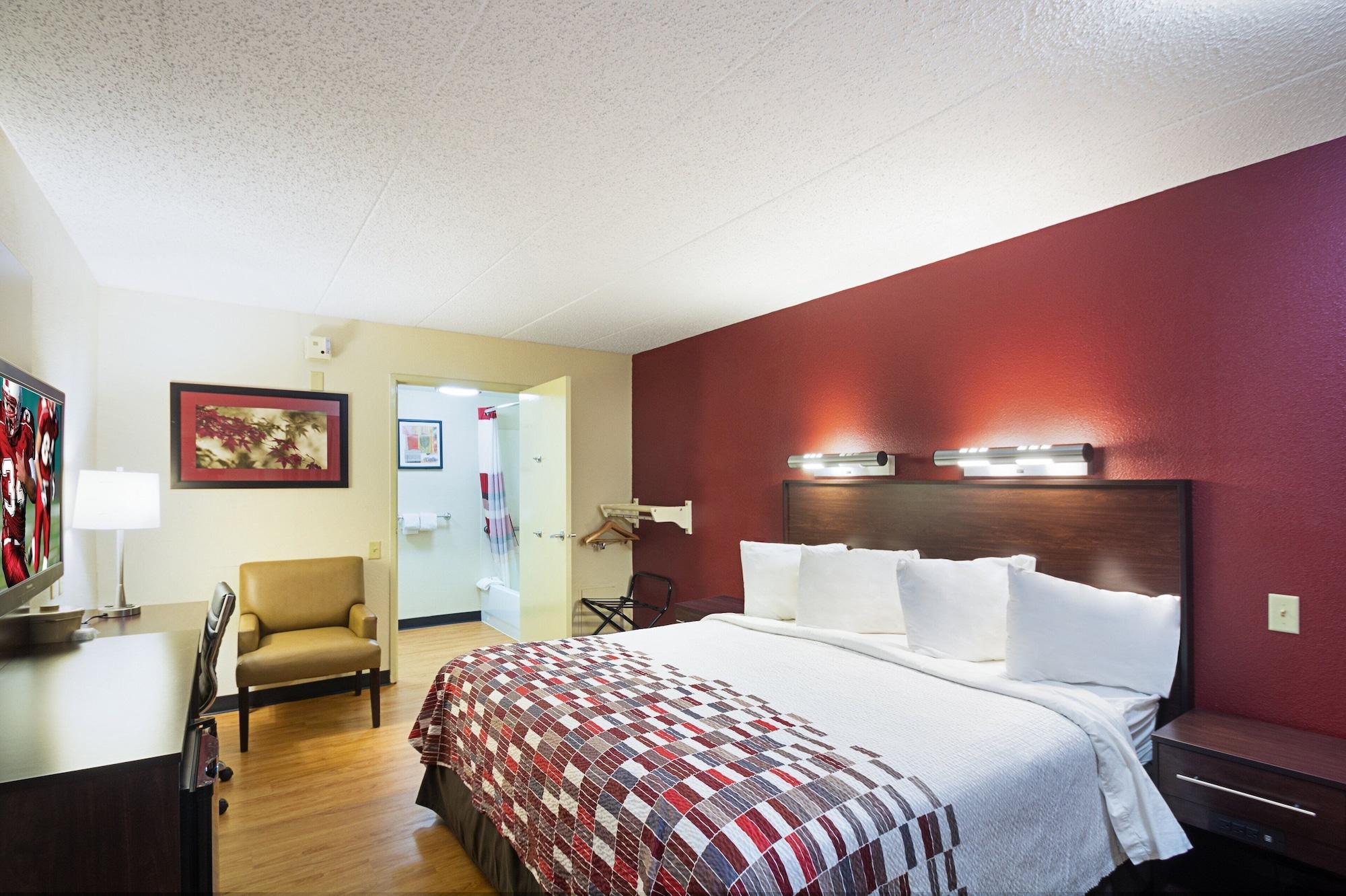 Red Roof Inn Cincinnati East - Beechmont Cherry Grove Εξωτερικό φωτογραφία