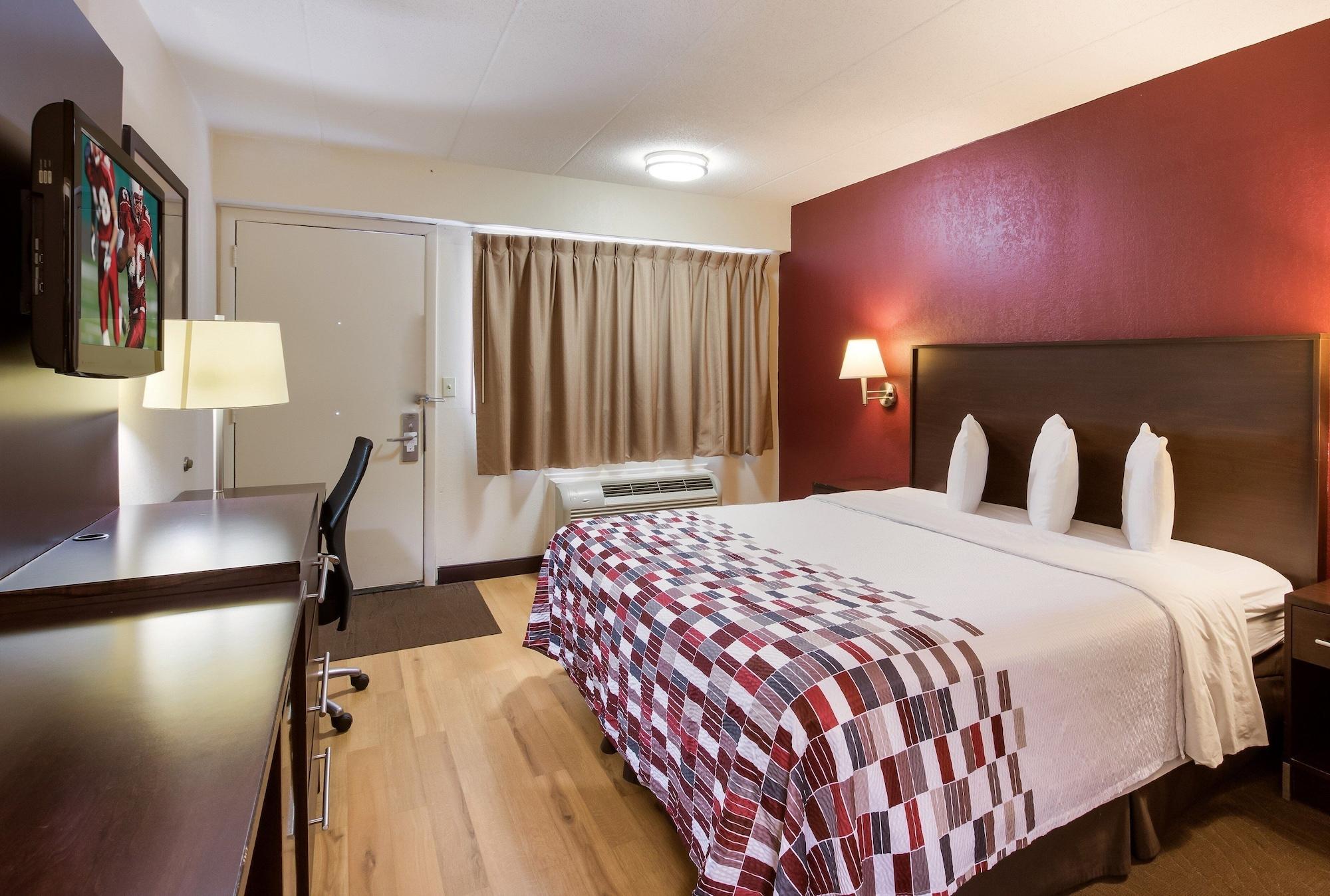Red Roof Inn Cincinnati East - Beechmont Cherry Grove Εξωτερικό φωτογραφία