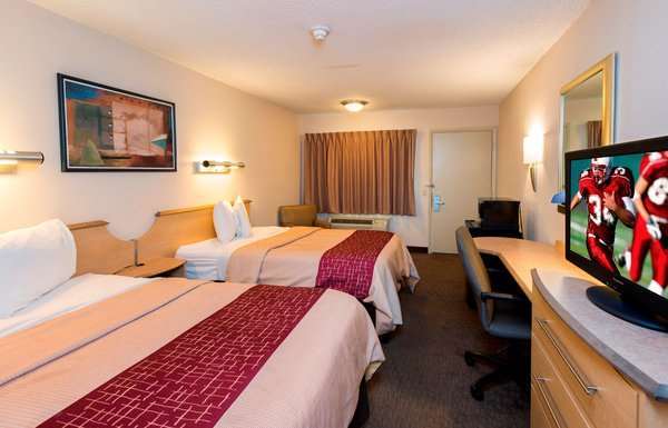 Red Roof Inn Cincinnati East - Beechmont Cherry Grove Δωμάτιο φωτογραφία
